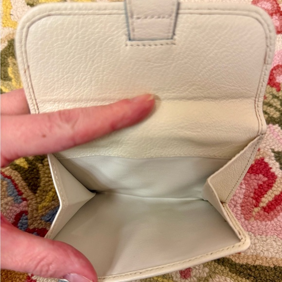 CELINE Vintage Trifold Triomphe Compact Wallet in LTE Blue/White Leather/Canvas - Picture 8 of 15